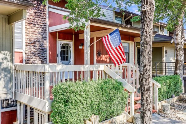 105 Comanche Pt, Point Venture