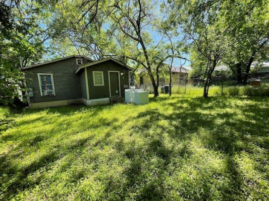 3208 E 16th St, Austin