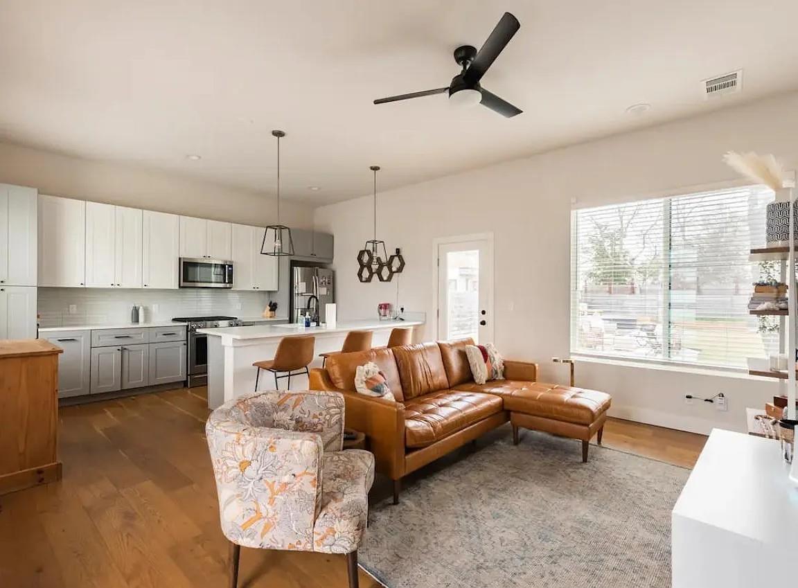 4405 Banister Ln #B, Austin, TX 78745