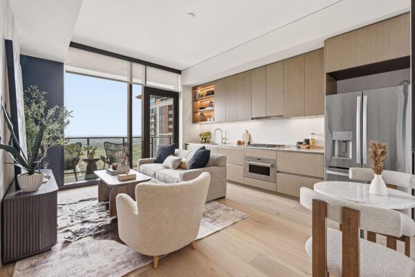 610 Davis St #3408, Austin