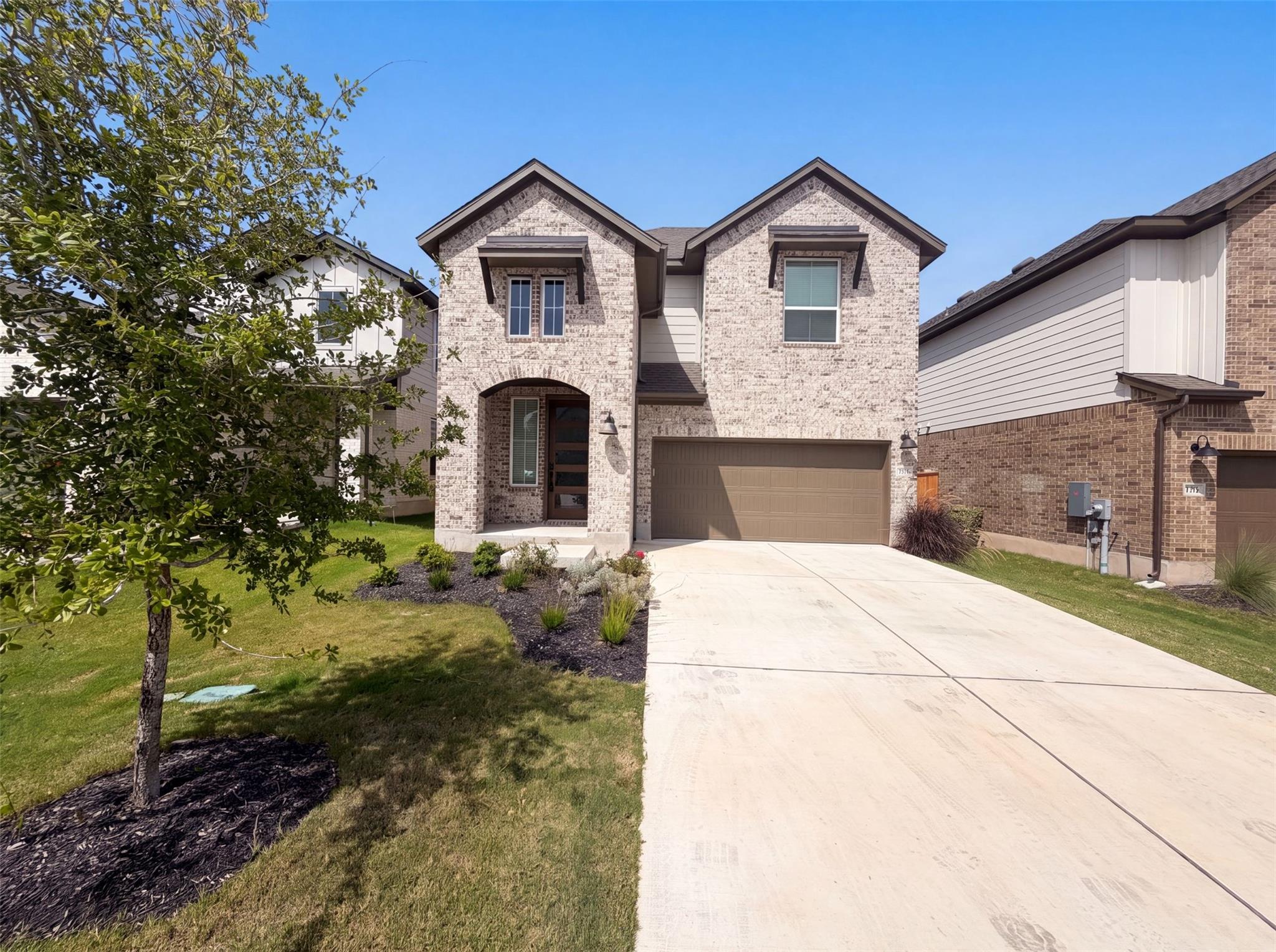 125 High Valley Dr, Liberty Hill, TX 78642