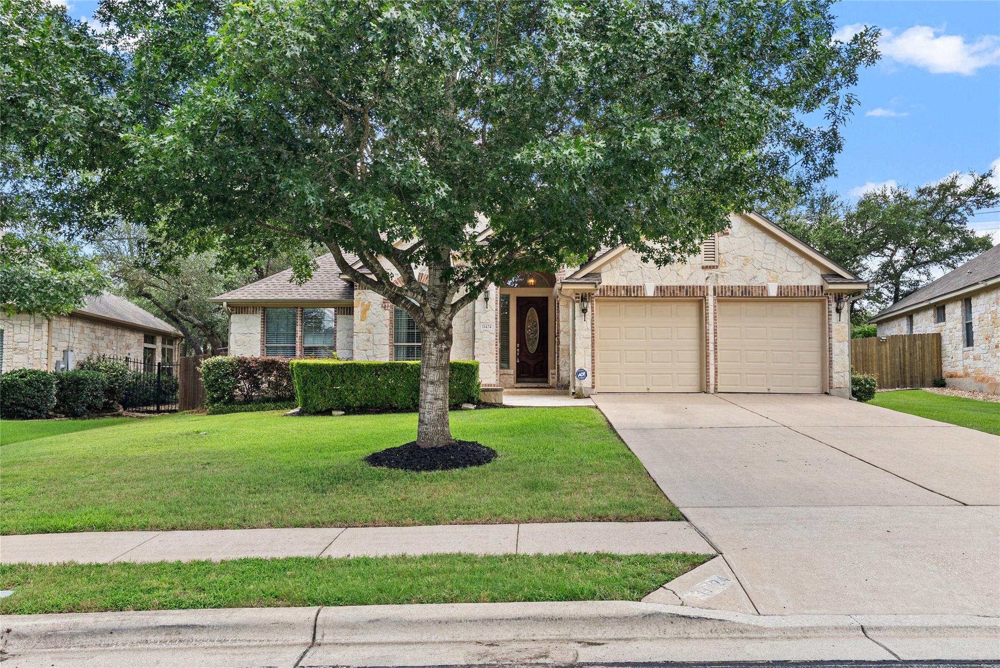 11424 Via Grande Dr, Austin, TX 78739