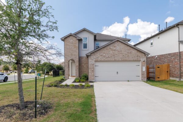 8015 Purple Aster Pass, Lago Vista