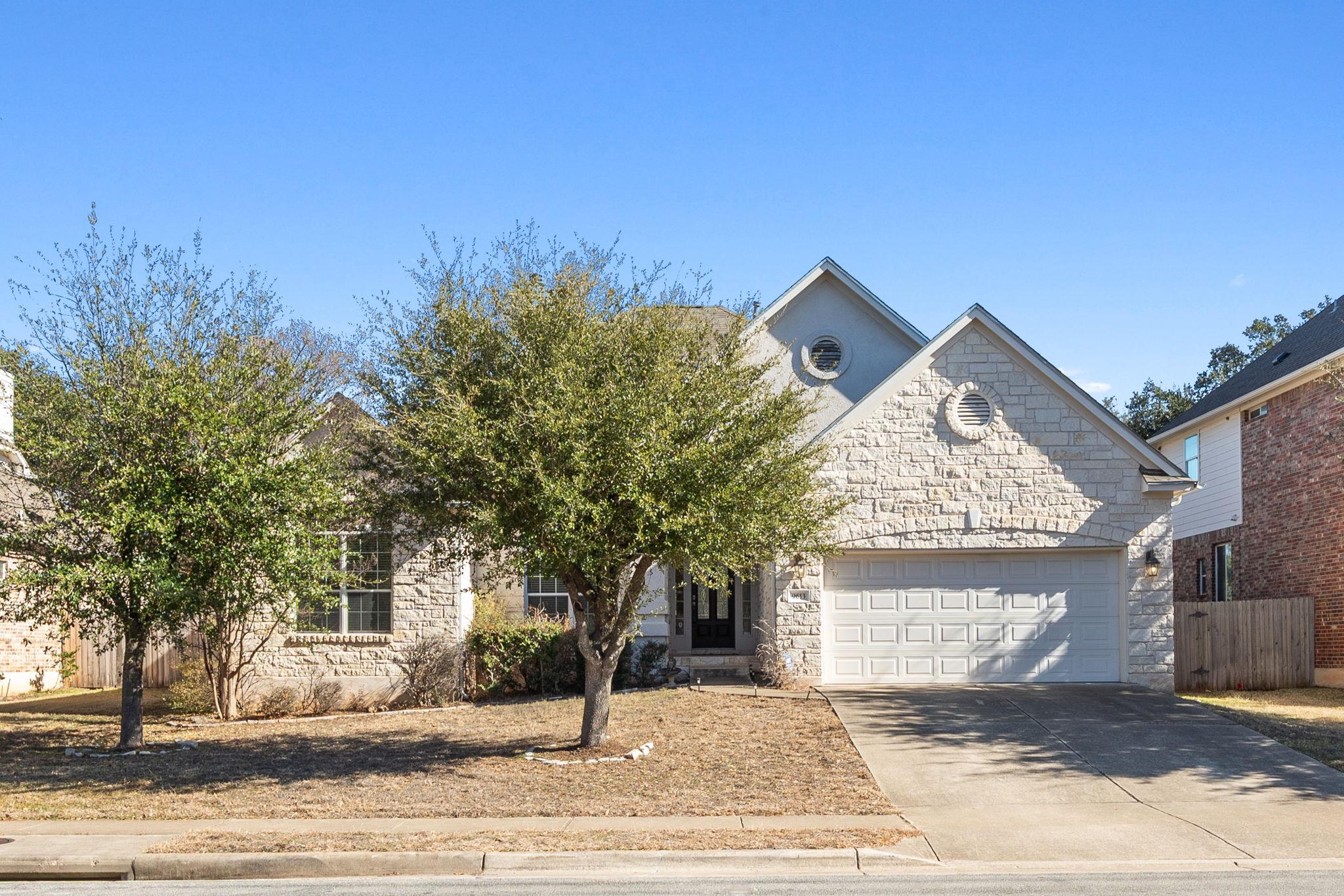 9613 INDINA HILLS Dr, Austin