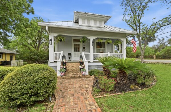 221 N Johnson Ave, San Marcos