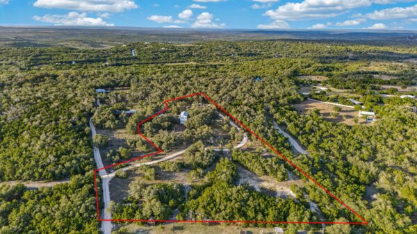 558 Cottontail Trl, Dripping Springs