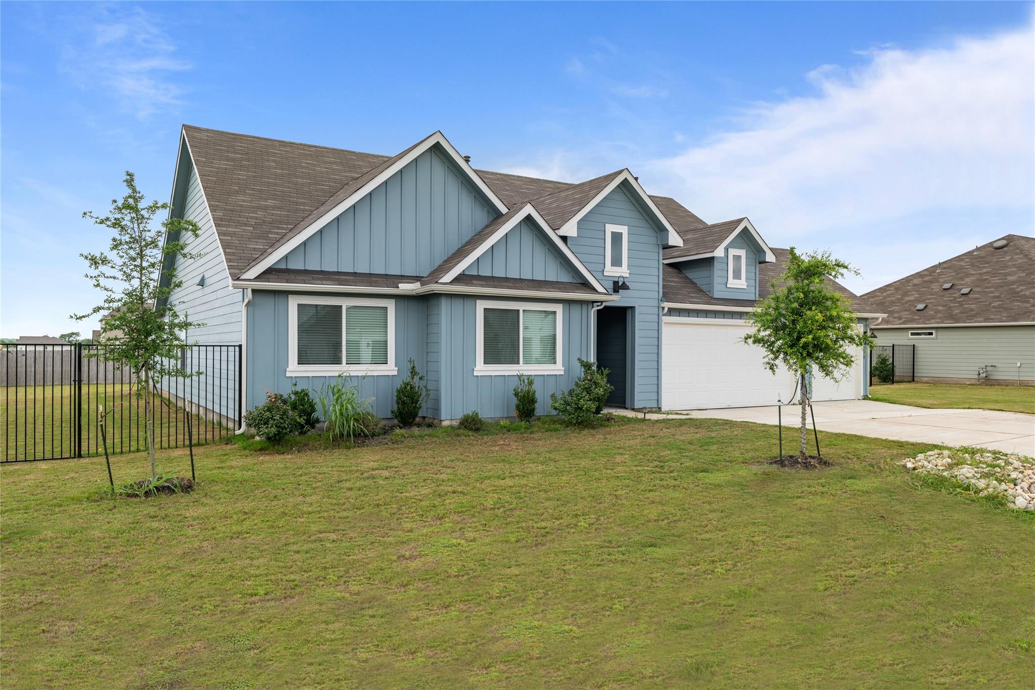 238 Konrad Creek Dr, Lockhart, TX 78644