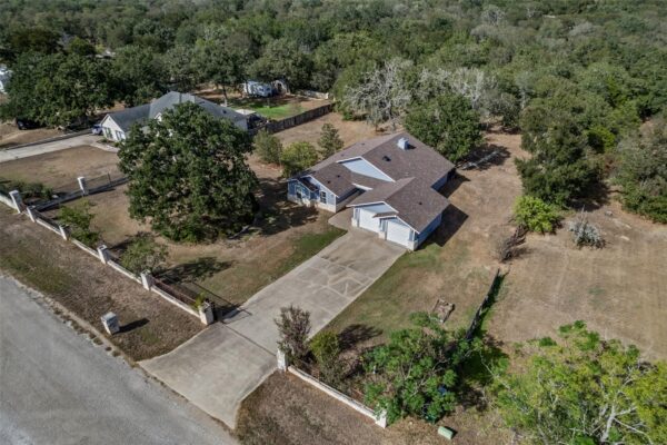 197 Wright Dr, Cedar Creek