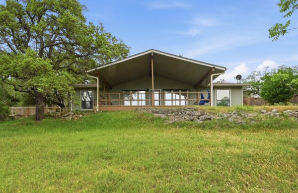 636 Galston Dr, Spicewood