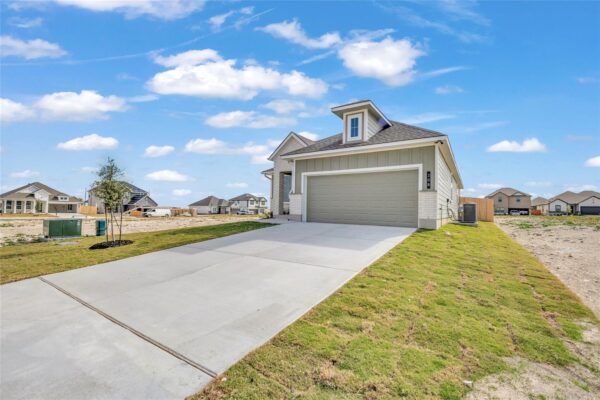 308 Boatright Blvd, Jarrell
