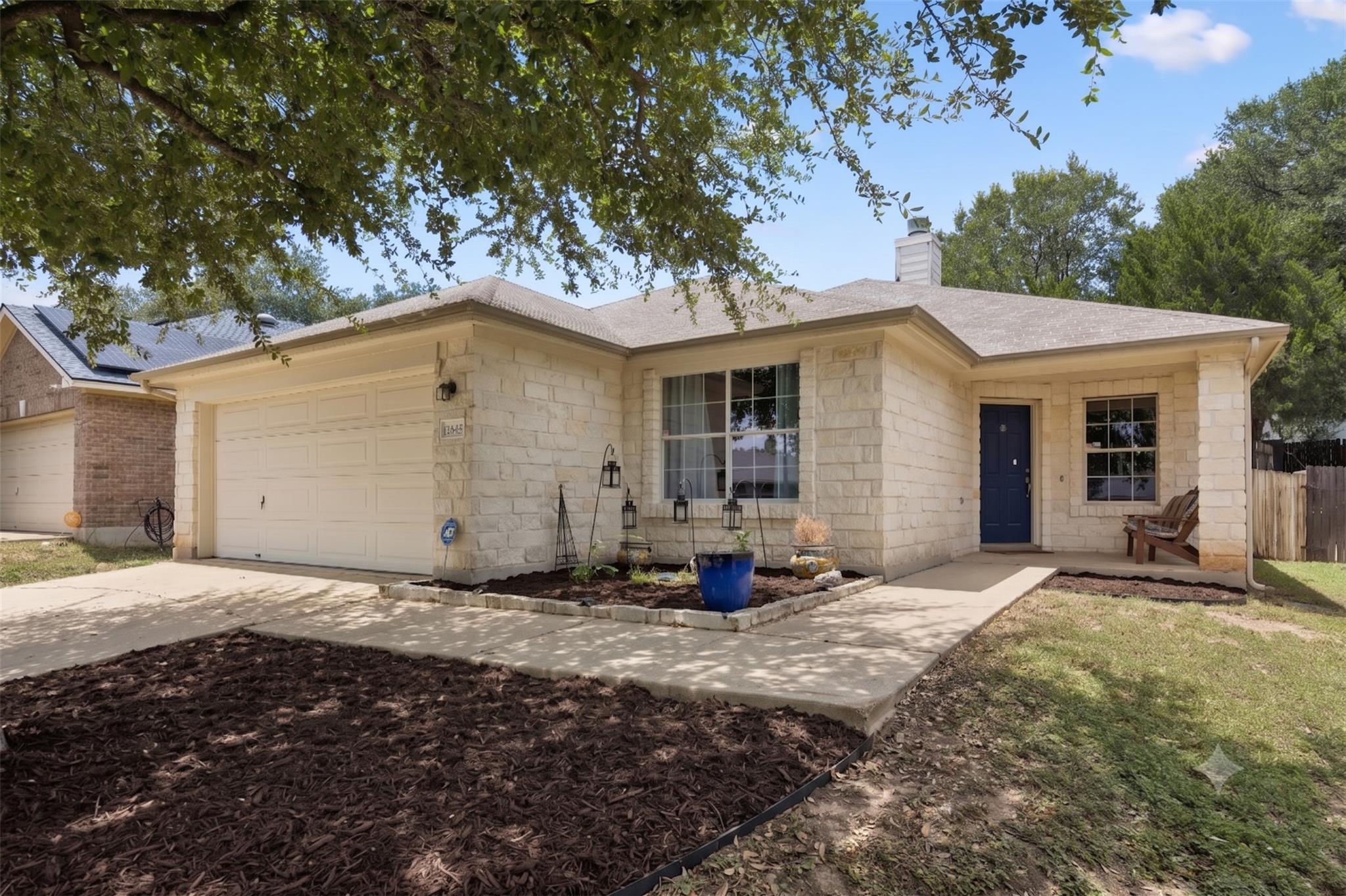 2106 Narrow Glen Pkwy, Austin, TX 78744