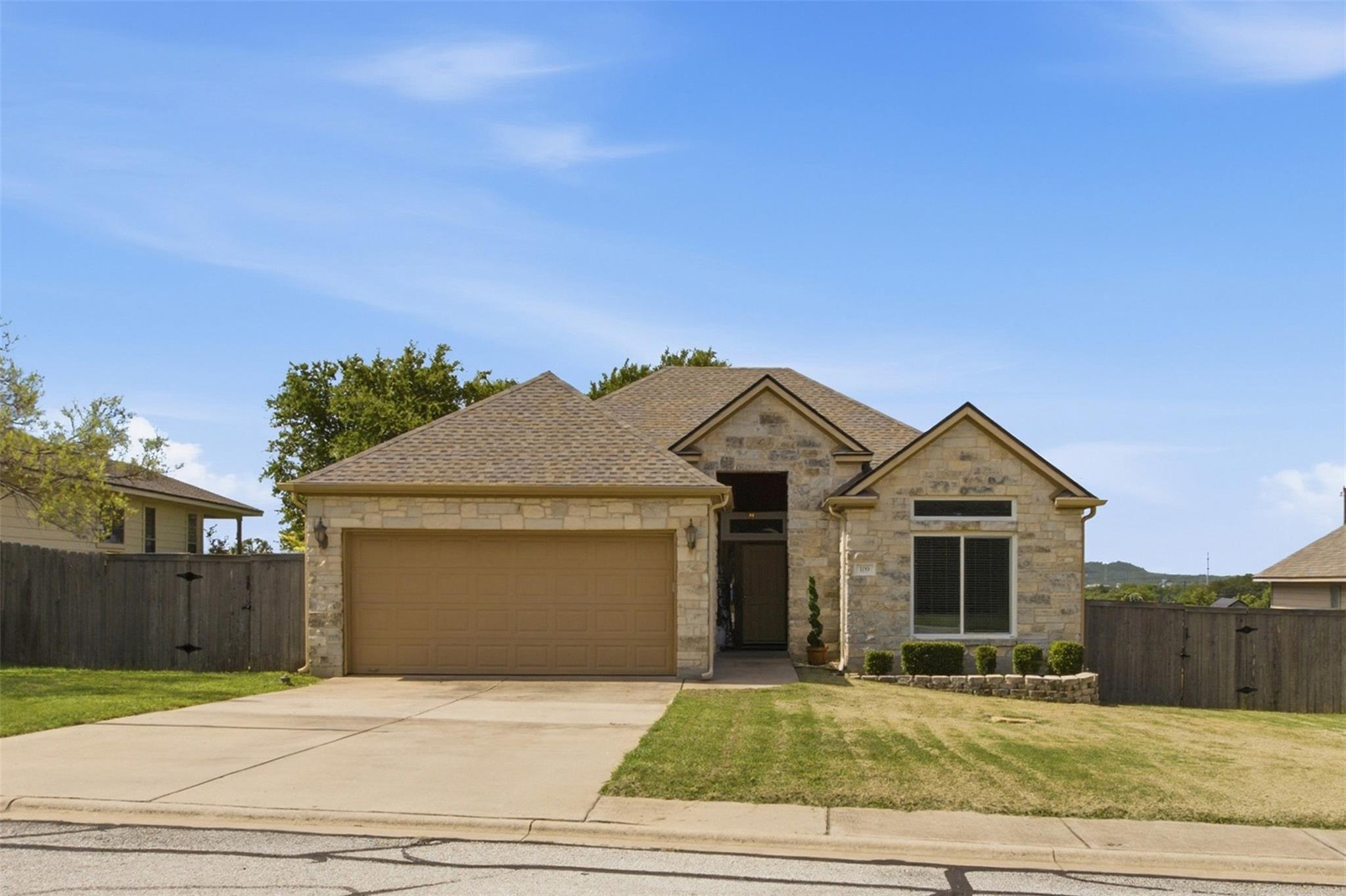 109 Cailin Ct, Burnet, TX 78611