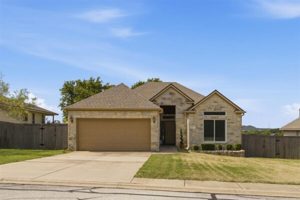 109 Cailin Ct, Burnet