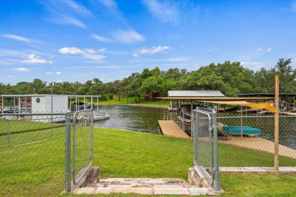 2350 Wisteria Dr, Kingsland