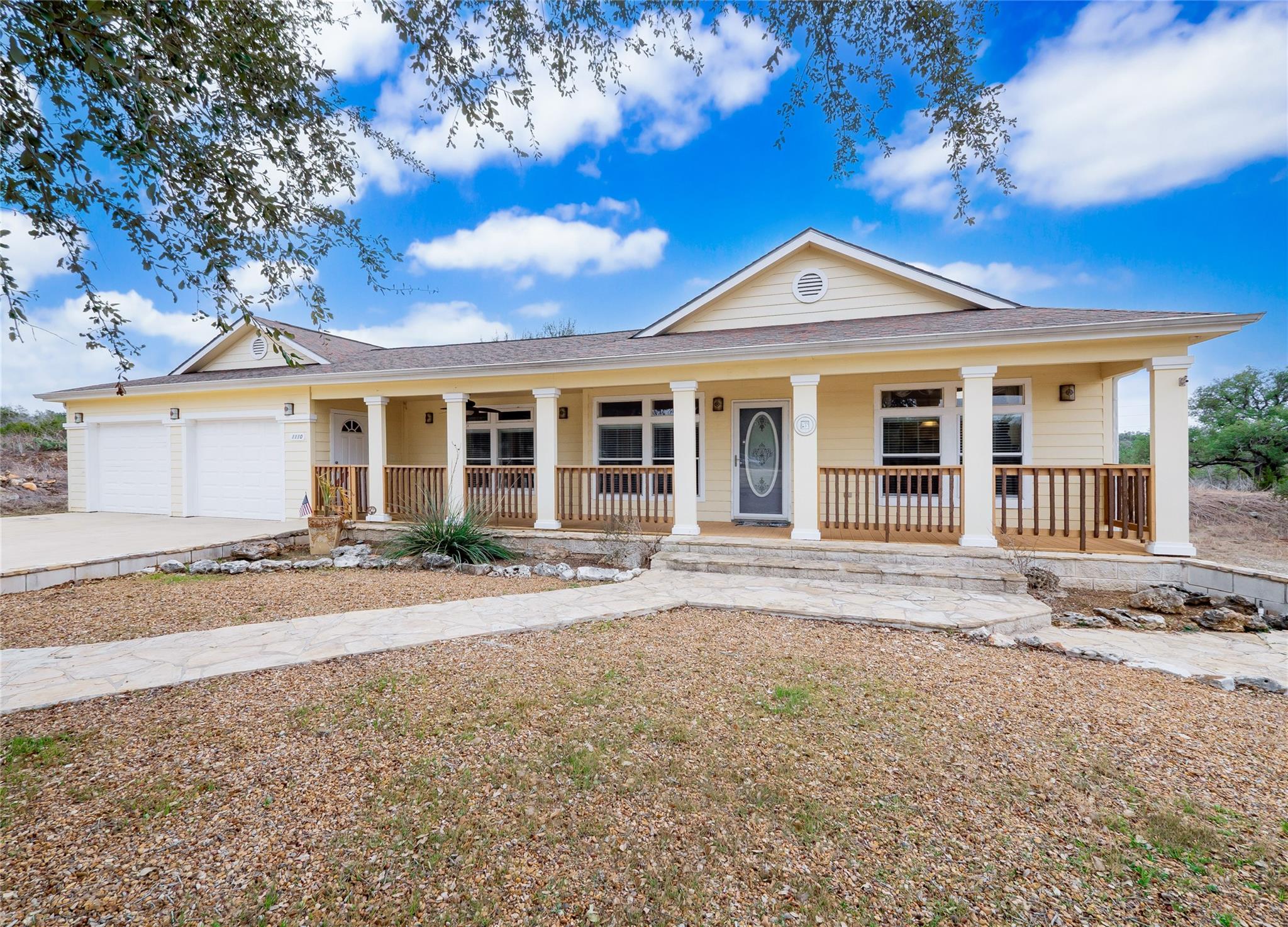 1110 Oakwood Loop, Wimberley, TX 78676