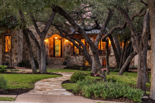 10500 Milky Way, Austin