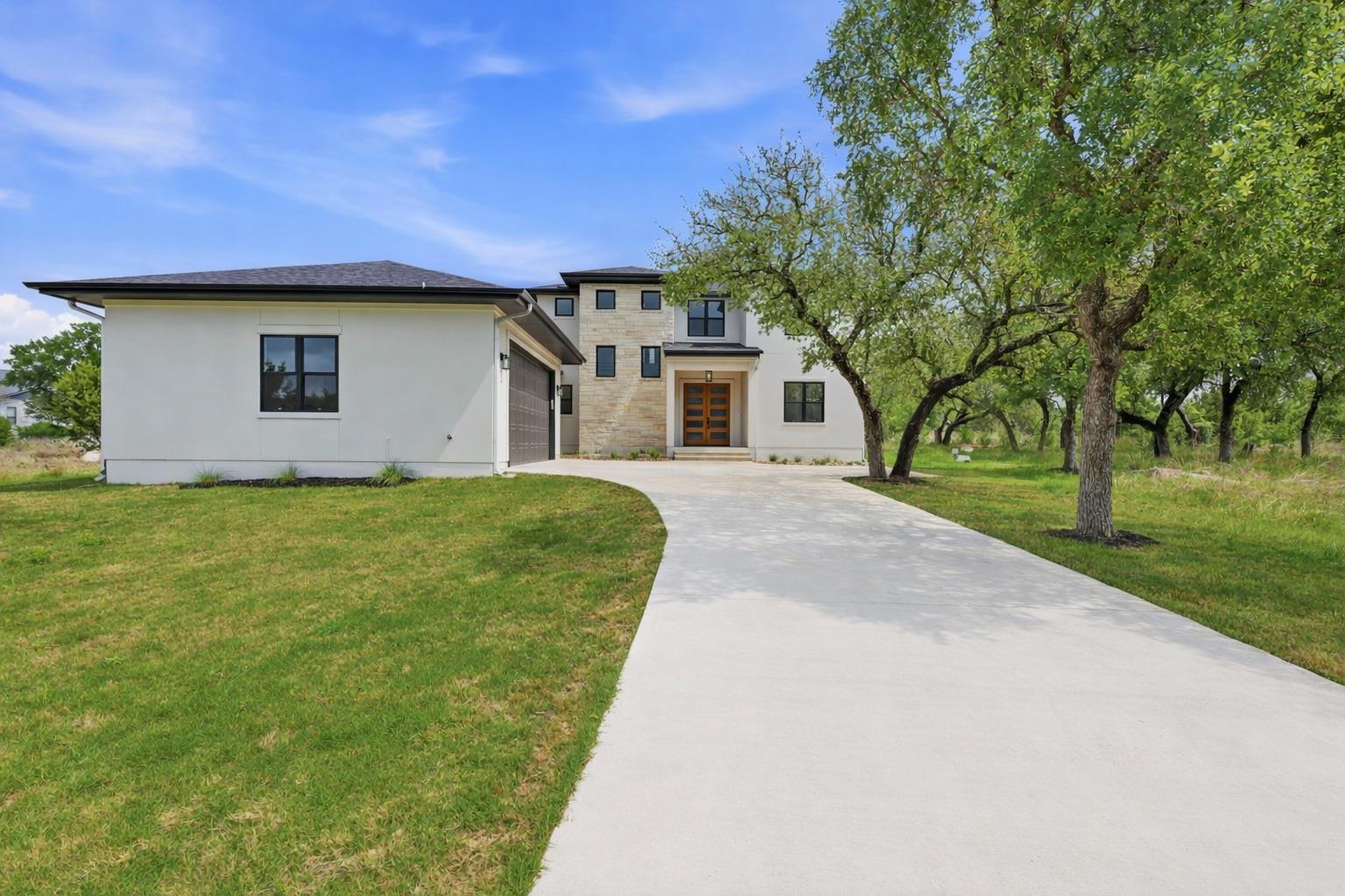 109 Rocky Summit Ct, Spicewood, TX 78669