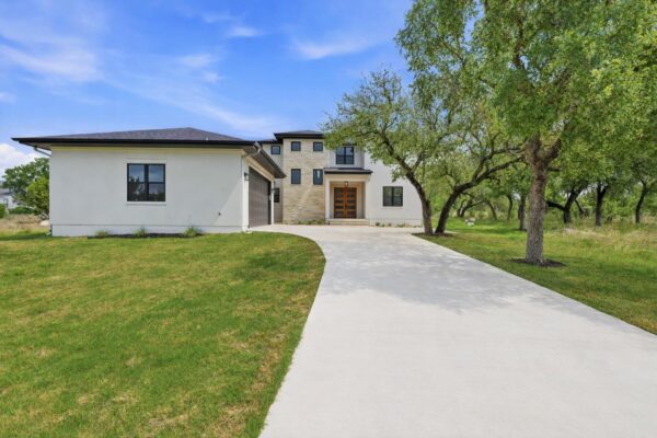109 Rocky Summit Ct, Spicewood