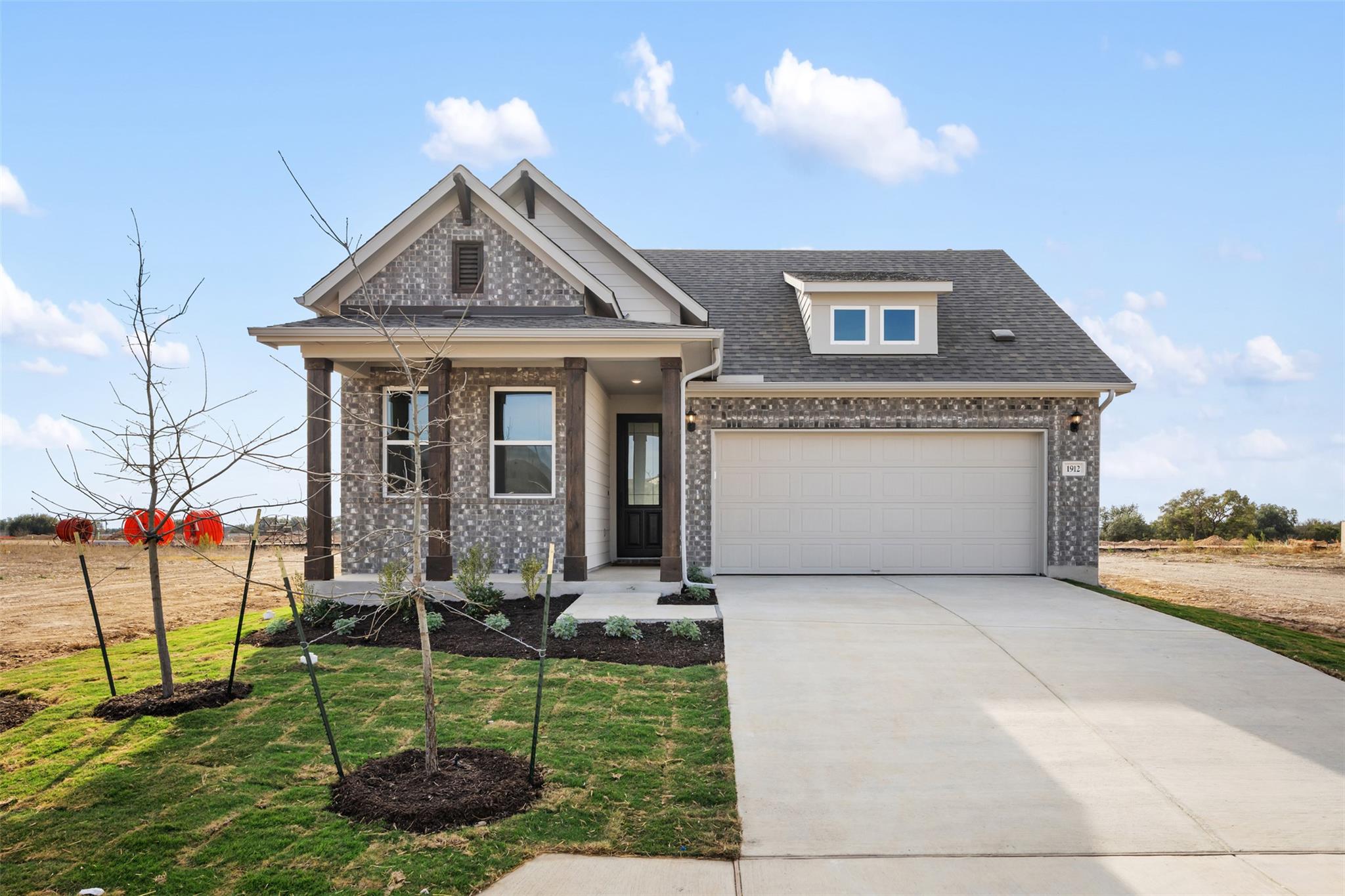126 Arlington Park Loop, Hutto, TX 78634