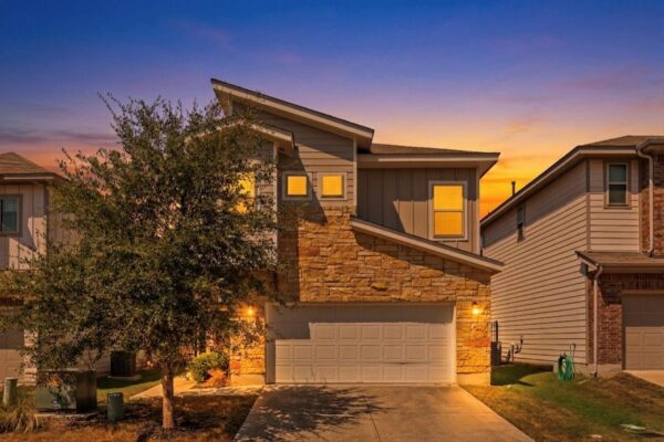 907 Totis Rd, Austin
