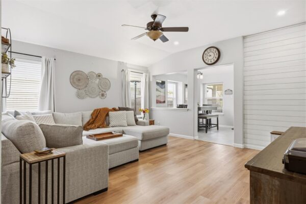 2712 Hearthsong Loop, Round Rock