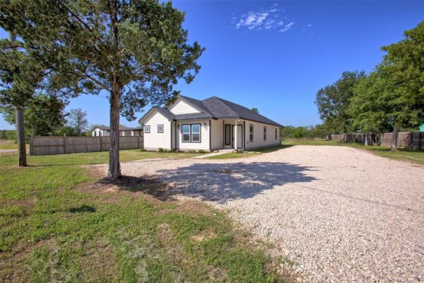956 S Highway 304 Hwy, Bastrop
