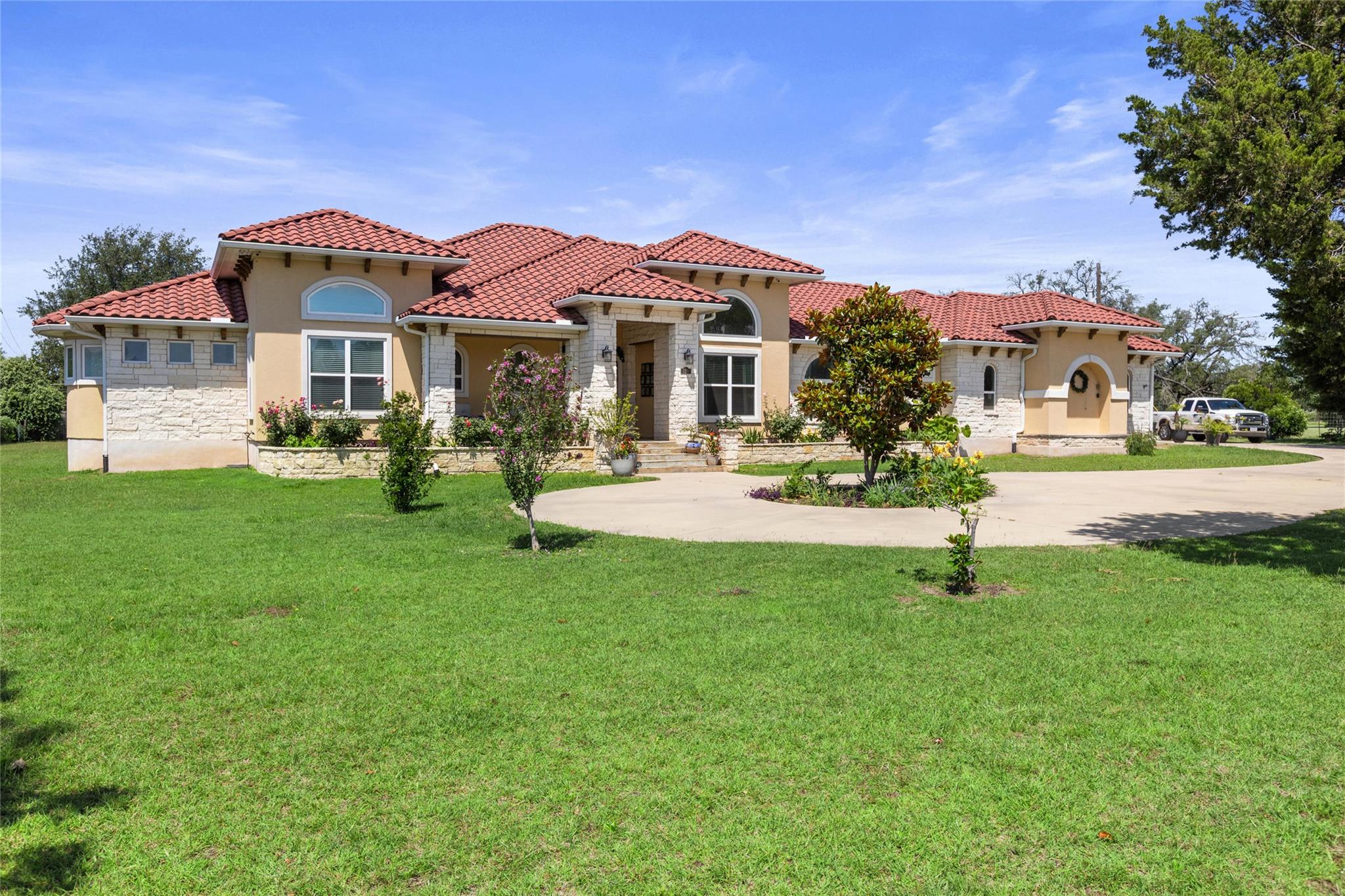 129 Lakewood Trl, Leander, TX 78641