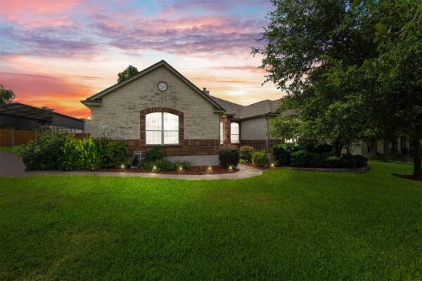 12312 Blackberry Rd, Salado