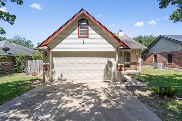 2307 Davis St, Taylor