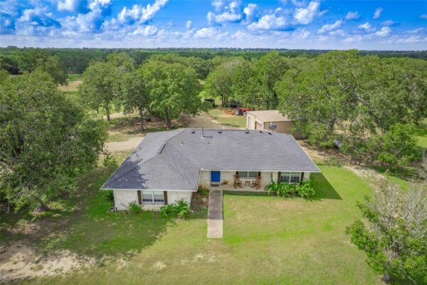 1650 County Road 439 None, Thorndale
