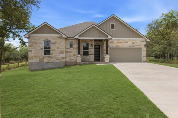 337 Nene Ln, Bastrop