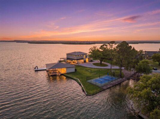 421 Hillview Dr, Granite Shoals