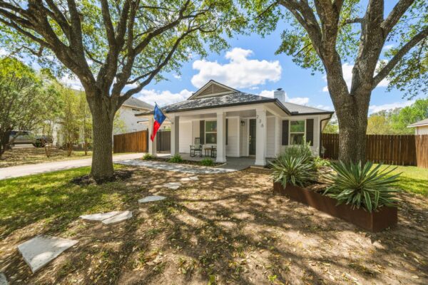 236 Bradfield Dr, Buda
