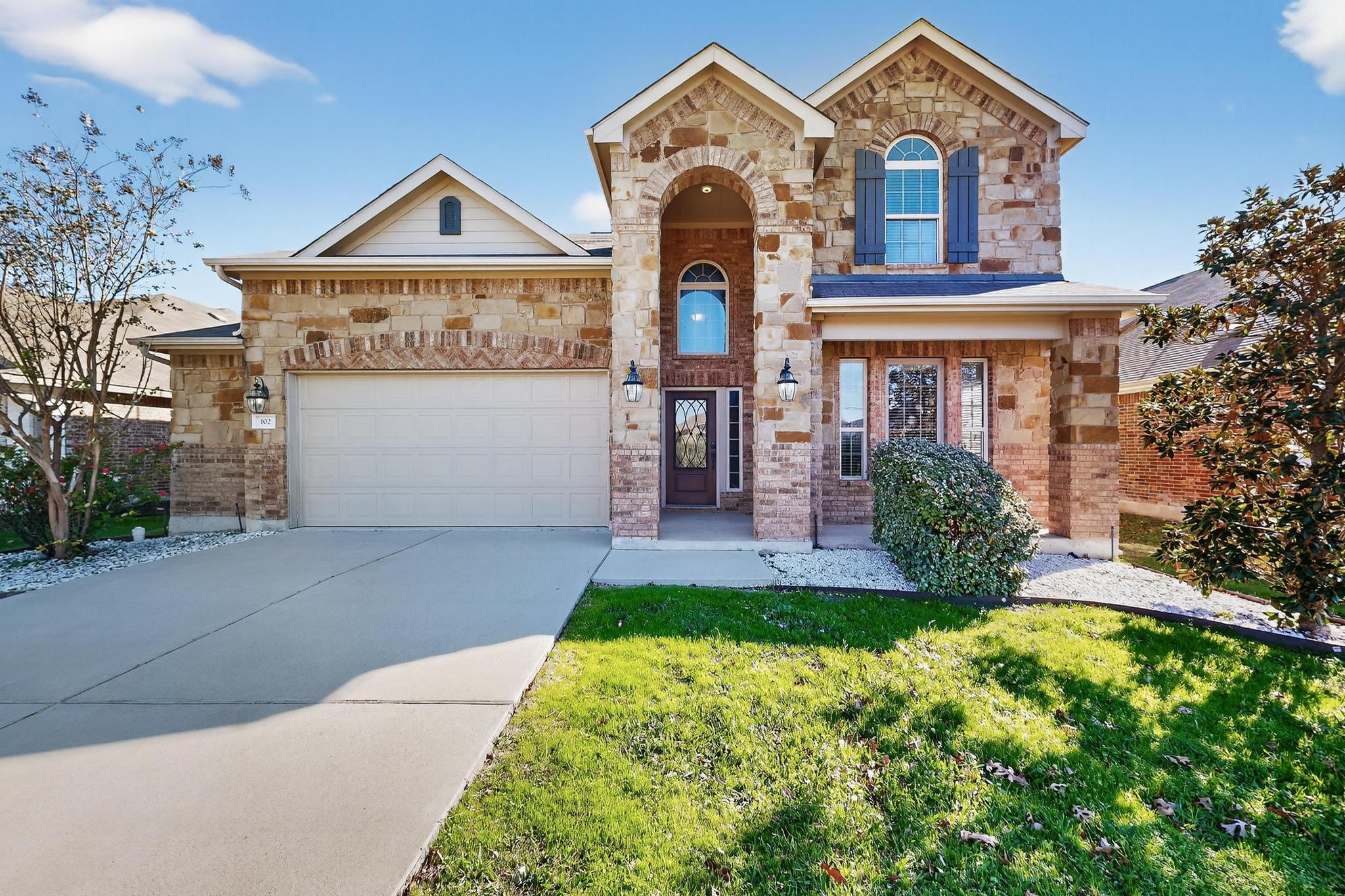 102 Plantain Dr, Hutto, TX 78634