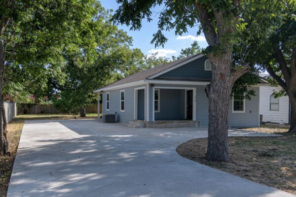 219 E Davilla St, Bartlett