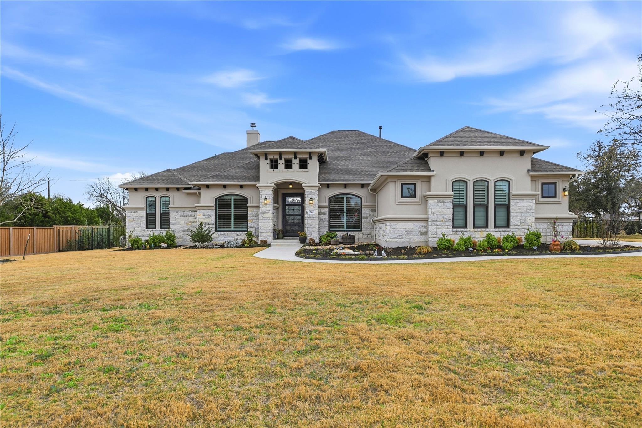 201 Miranda Way, Georgetown, TX 78633