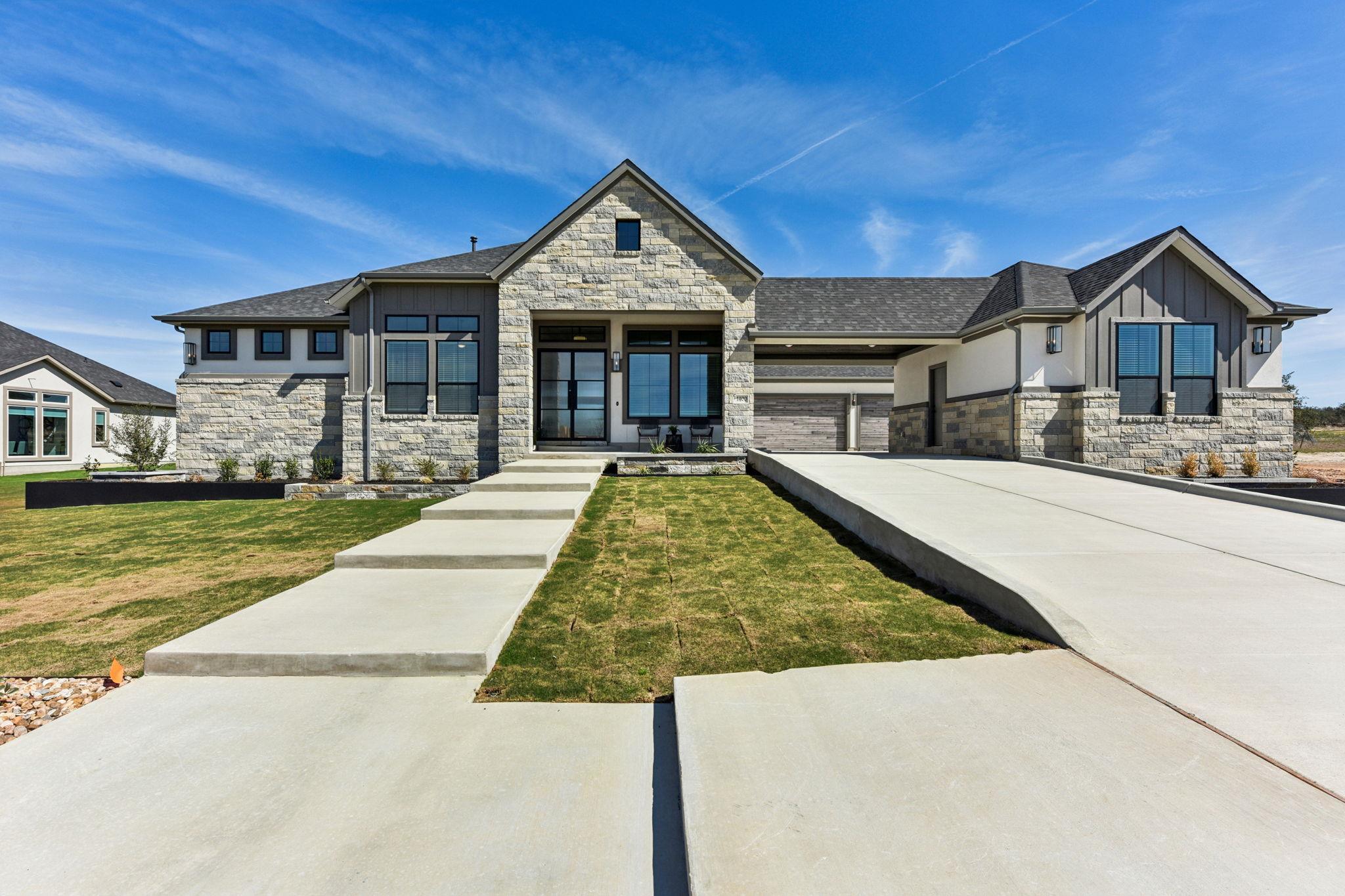 1400 Paxton Ln, Florence, TX 76527