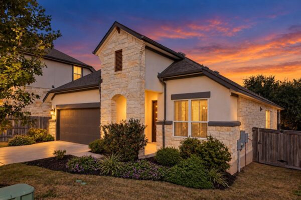 621 PINNACLE VIEW Dr, Georgetown
