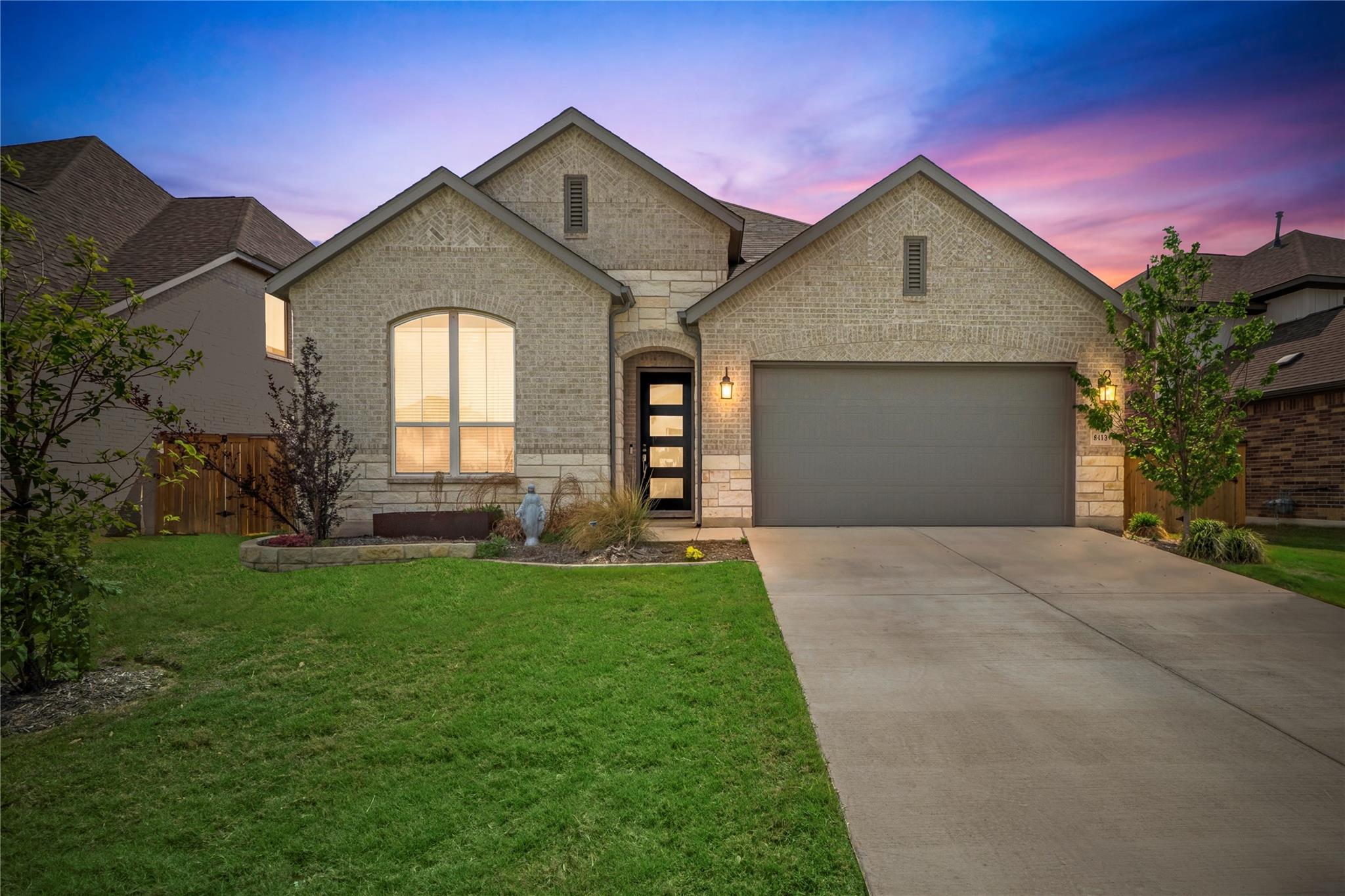 1332 Golden Celebration Bnd, Leander