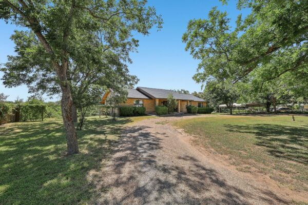 504 Perkins St, Bastrop