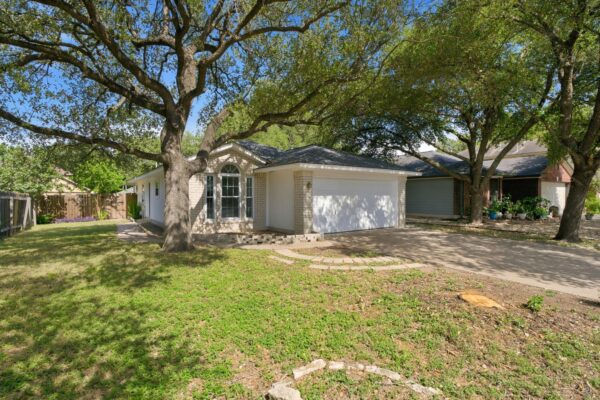 8829 Francia Trl, Austin