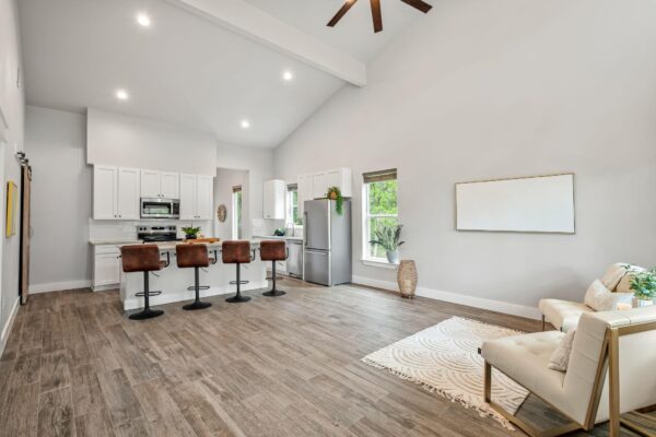 48 Wood Glen Dr, Wimberley