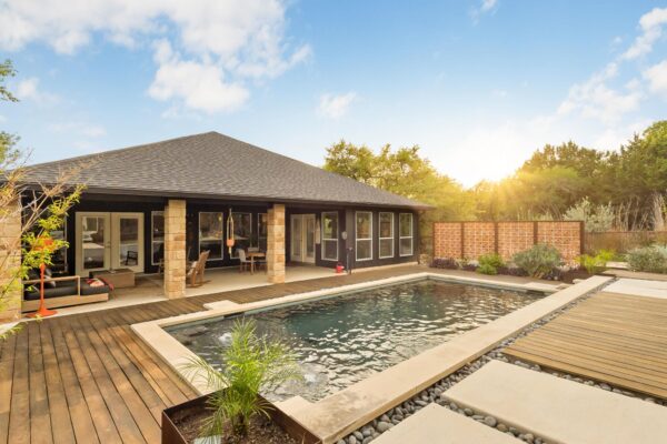 2 Crooked Arrow Ct, Wimberley
