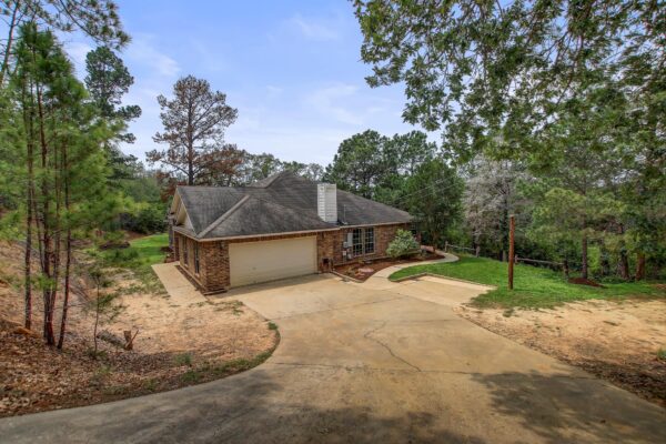 211 Ulupau Cir, Bastrop