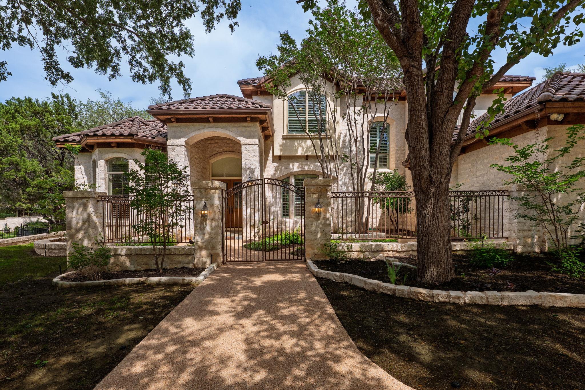 106 Lakeway Hills Cv, Lakeway, TX 78734