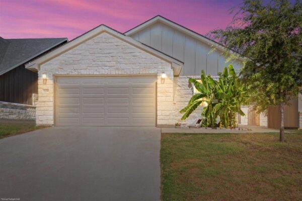 2139 Blackhawk Loop, Belton