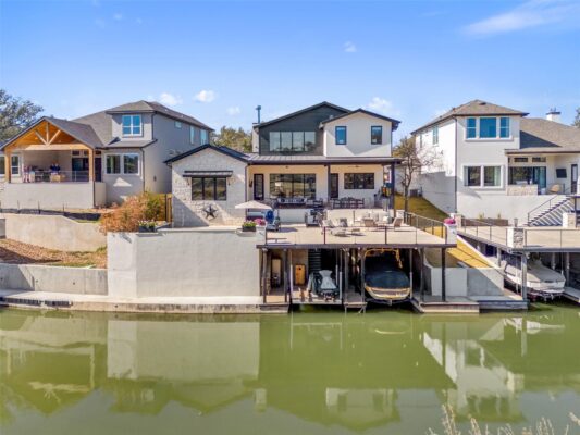 107 River Park Dr, Kingsland