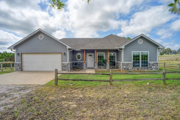 959 Highway 21 Hwy E, Bastrop