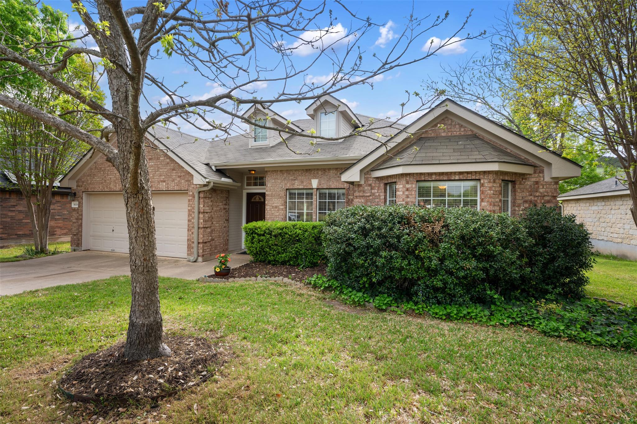 8008 Tonkinese Dr, Round Rock