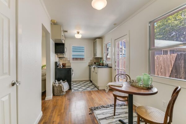 1110 W 22nd St #16, Austin